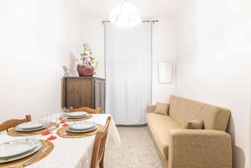 Appartamento Con Ac-Wi-Fi- Centro A 7 Min Savona Buitenkant foto