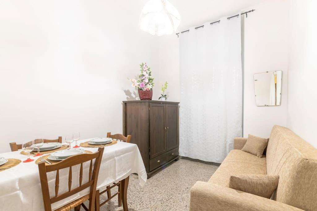 Appartamento Con Ac-Wi-Fi- Centro A 7 Min Savona Buitenkant foto